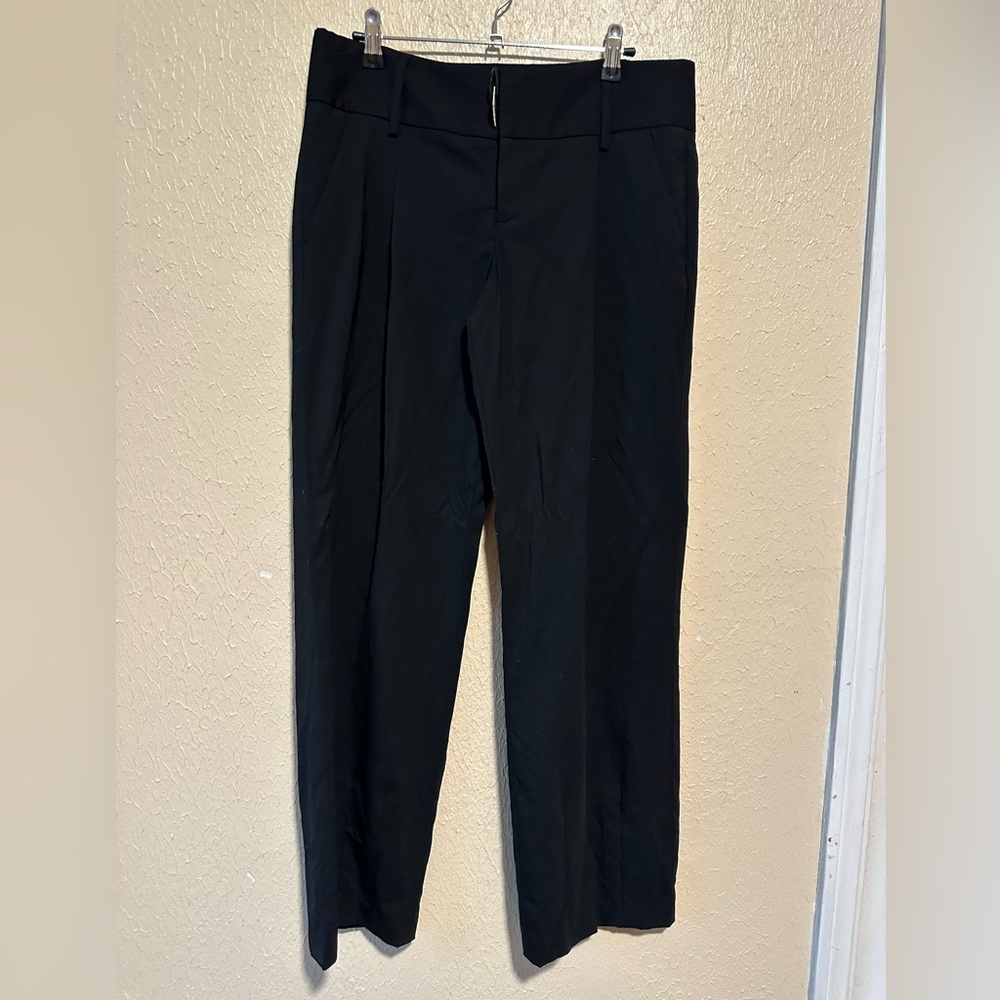 Alice + Olivia Trouser Pants Black Size 8 Professional Business‎ Woman Luxury